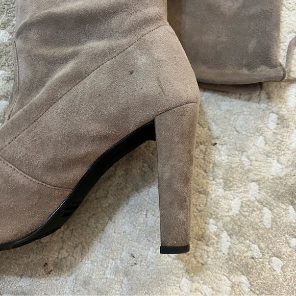 Stuart Weitzman Highland Suede Over the Knee Boots - Gray (8 M) - Pre Owned - Picture 3 of 14